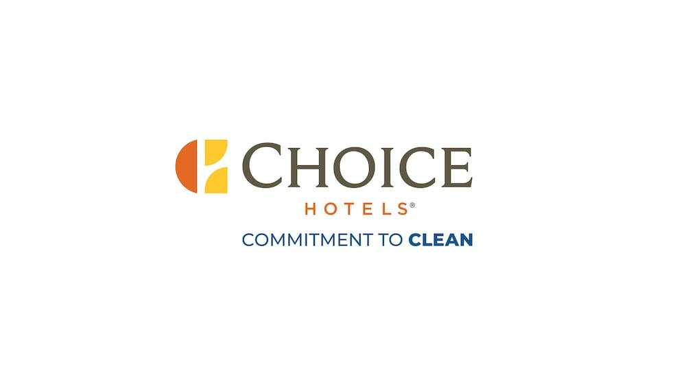 Comfort Inn Cleveland Airport Middleburg Heights Exterior foto
